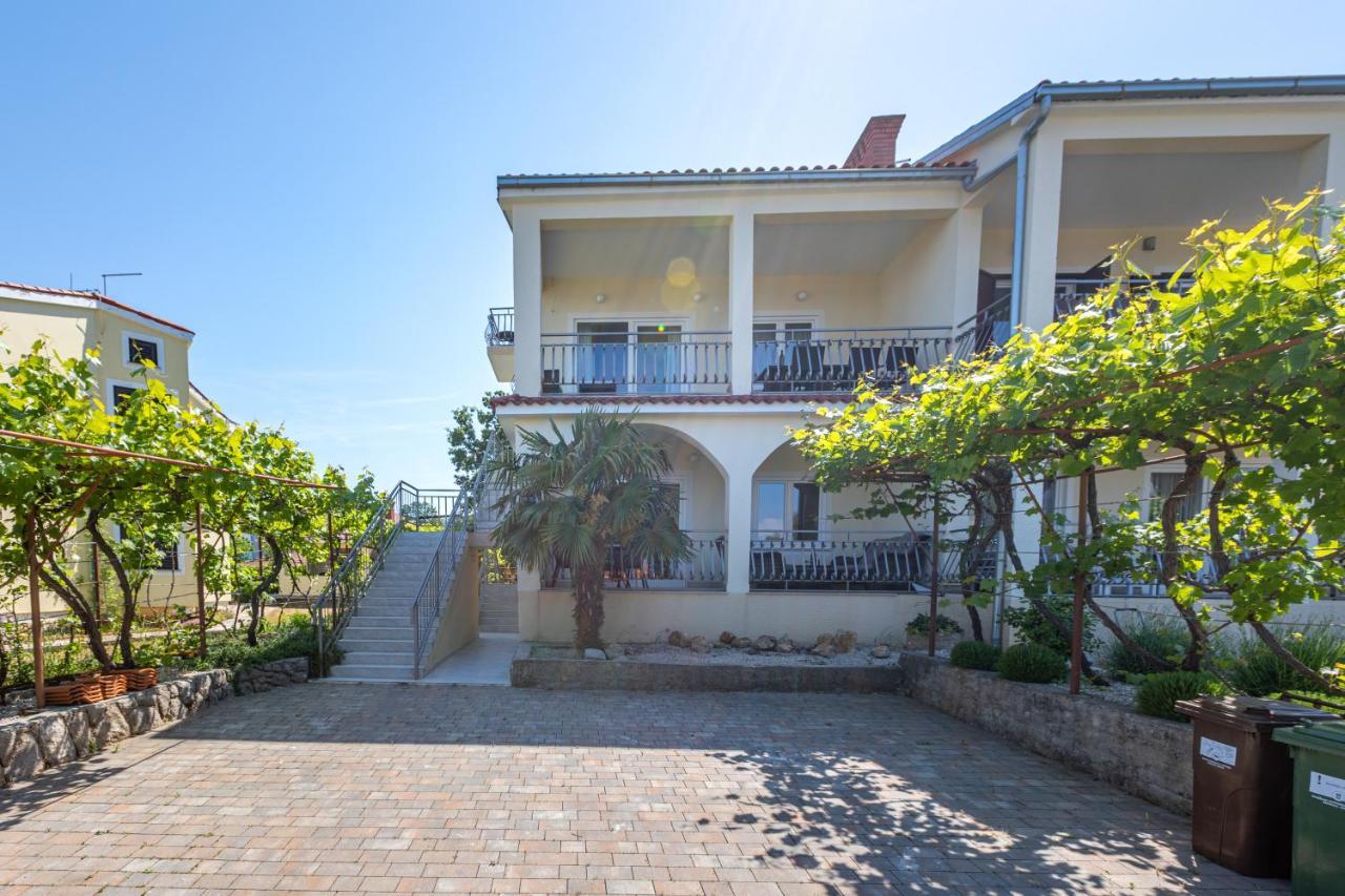 Apartment Ana Vantacici Exterior photo